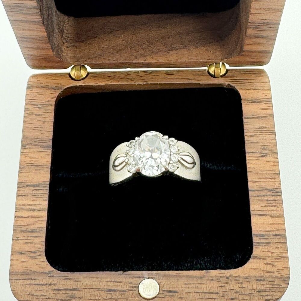 Sparkling Vintage Oval Rhinestone 925 Silver Ring Engagement Formal Glam Bling